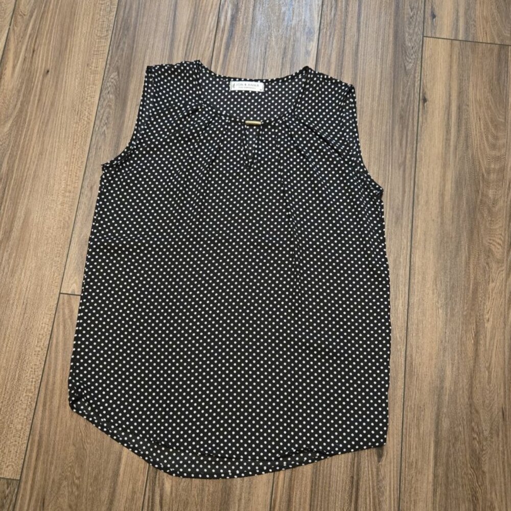 Jon & Anna Black White Polka Dot Sleeveless V Neck Top M‎